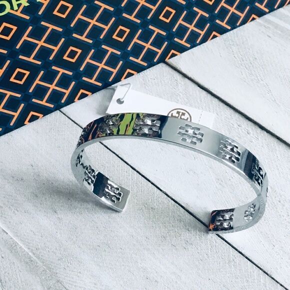 TORY BURCH LOGO HOLLOW BRACELET AND EARRINGS SILVER SET - Picture 3 of 5